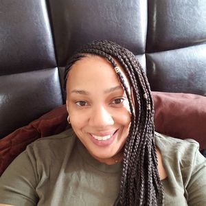 Meet your Posher, Jeannetta